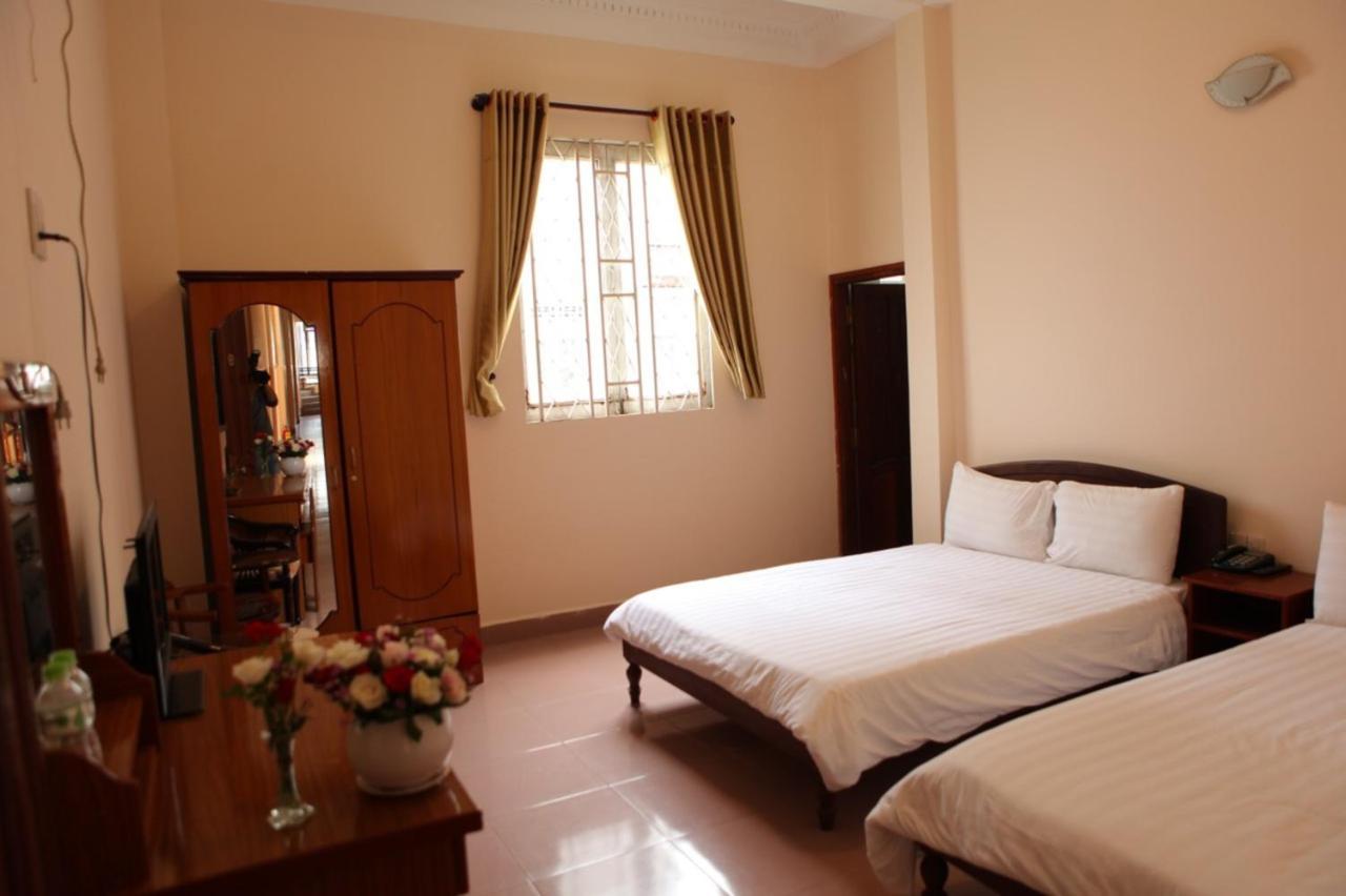Quang Chien Hotel Dalat Exteriör bild